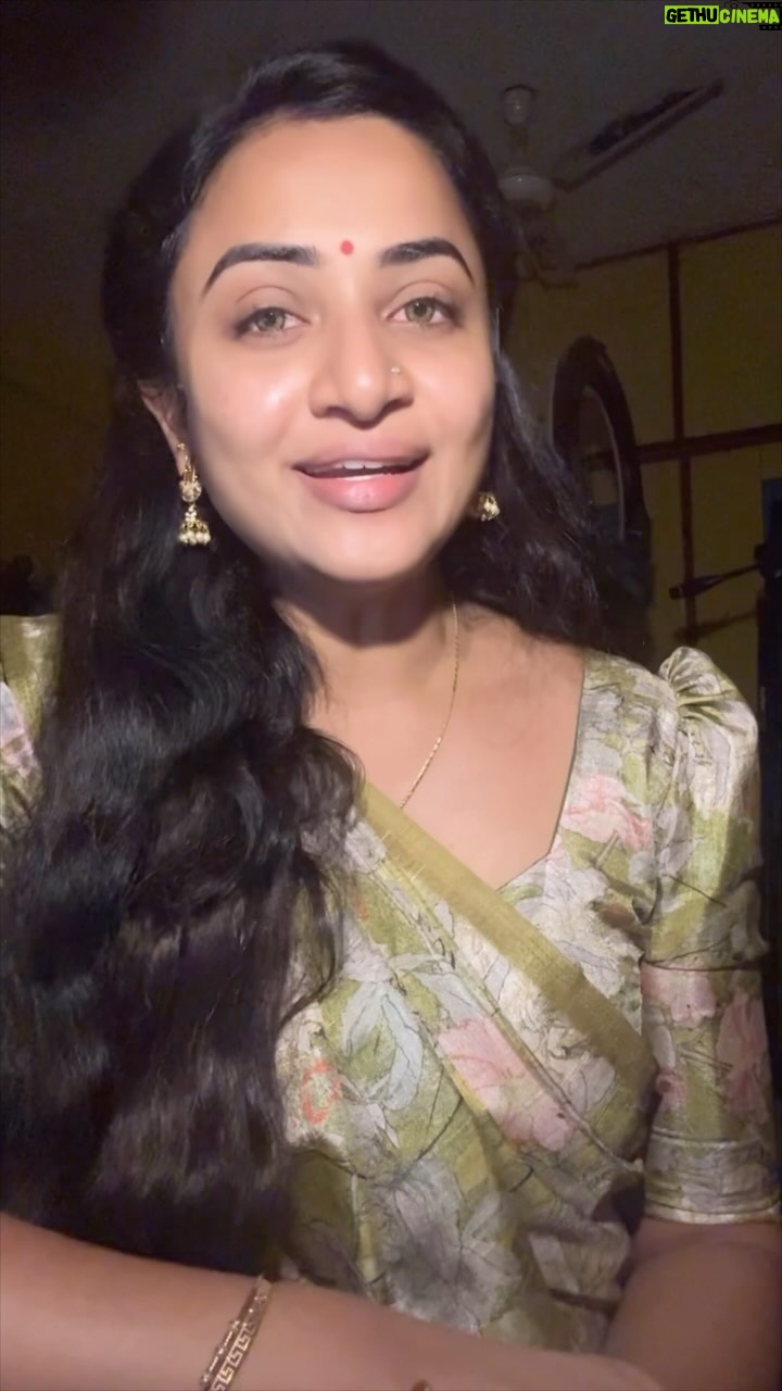 Janani Ashok Kumar Instagram - Just for the love of music π₯Ήπ«ΆπΌ Bare with my imperfections ππΌπ
Chennai, India
