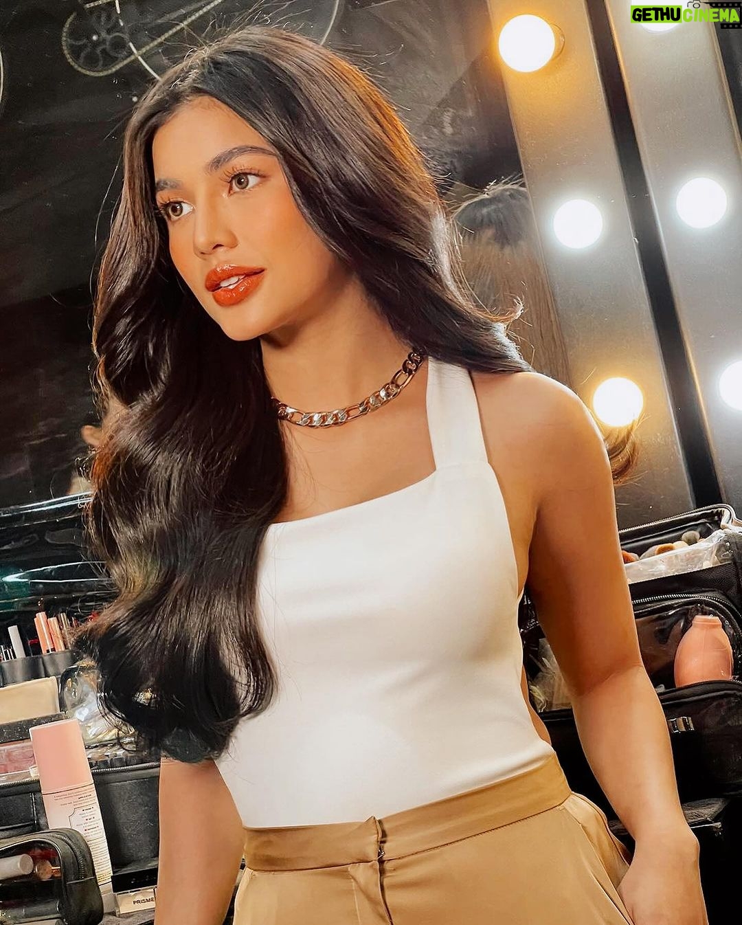 Jane De Leon Instagram - Brighter things are coming 🤍