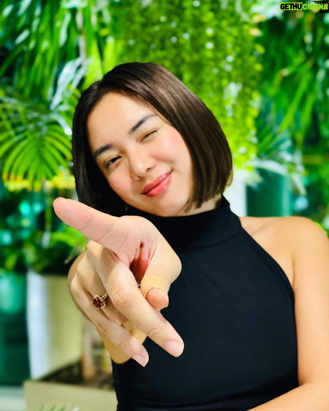 Jane De Leon Instagram - LOVEEYYY! I’m so blessed to have someone like you in my life actually not just someone but a sister. 🥹 Thank you for being there for me and everytime na may problema nandito tayo lagi para sa isat’ isa kahit minsan matigas ulo nating dalawa hahaha! Always remember na proud ako sayo. Napaka-hard working mong tao and sweet at the same time. Basta mahal kita alam mo na yun. Happy Birthday Loveyy! Love you! 💓 @ellemendoza_