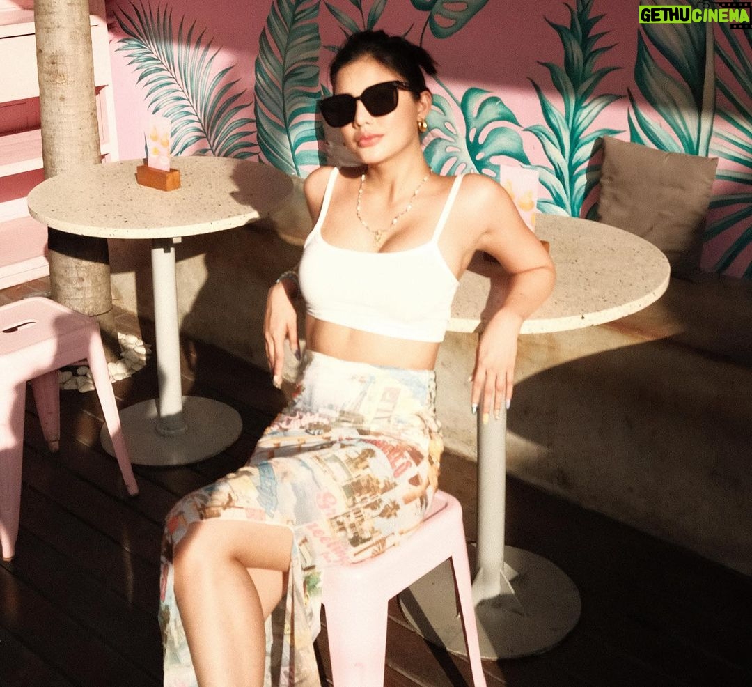 Jane De Leon Instagram - Feeling the sunshine 🌞