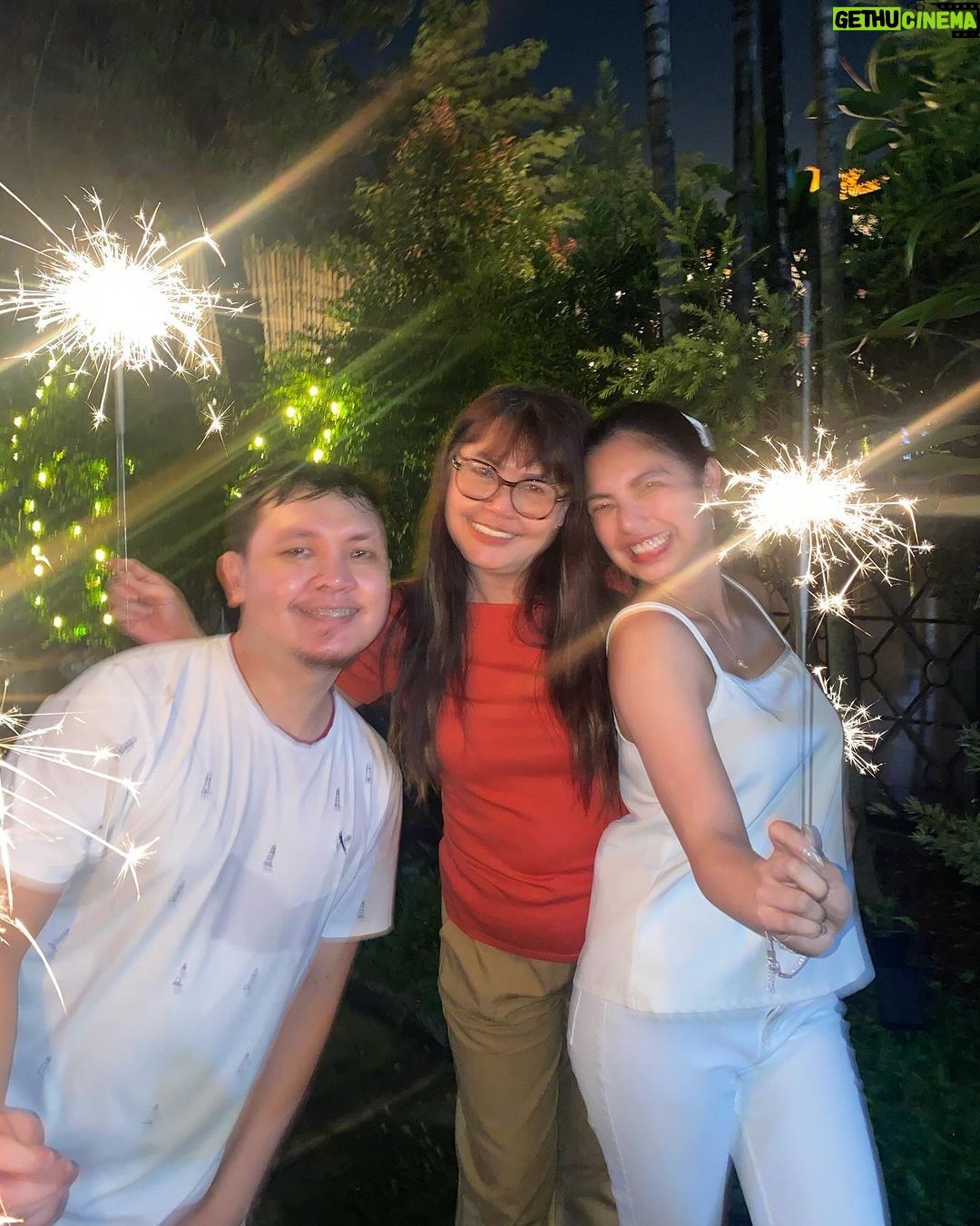 Jane De Leon Instagram - Cheers!!! All the best for 2024! 🥂#HNY