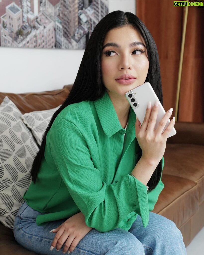 Jane De Leon Instagram - Hurry and register your Smart SIM now! 📱 Enjoy extended registration until July 25, 2023. 🗓️ Don't miss out on the exclusive PowerAll50 offer, featuring 5GB of all-access data and unlimited texts to all networks for 3 days. 💥 Register today via the GigaLife App at smart.com.ph/simreg. @livesmart
