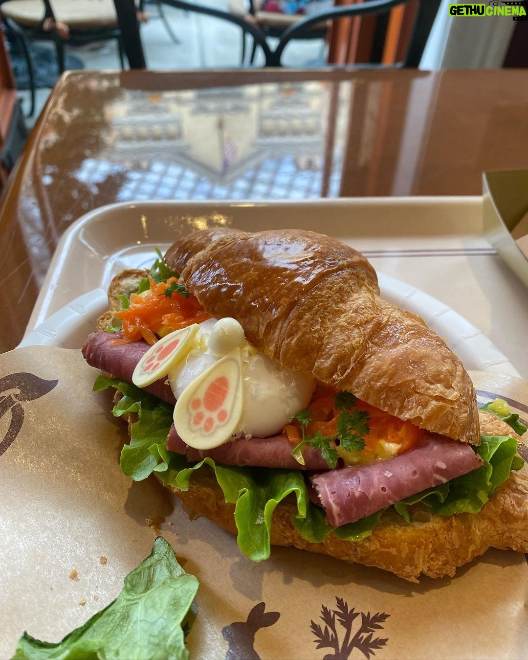 Jane De Leon Instagram - A perfect Easter Sandwich