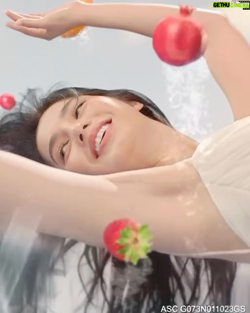 Jane De Leon Instagram - I’m so excited to announce that I’m your @foreverglowphilippines glow gal 💕 An ALL NEW wave of brightening is here! Discover the power of nature with Forever Glow skin lightening lotion and soap! Forever glow helps reveal radiant and healthy looking skin in as fast as 5 days with regular use of Forever glow lotion! Available in these exciting variants: • Forever glow ultra with ellagic acid • Forever glow papaya & tamarind Glow lang ng glow, Naturally! #ForeverGlow #ForeverGlowUltraWithEllagicAcid #ForeverGlowPapayaandTamarind