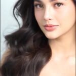 Jane De Leon Instagram - What’s my secret for that bright and spotless glow? No matter how busy my day gets, #PONDSSerumDuo surely got my back. Join me in this quick “A Day in my Life” tour and discover how @pondsph Triple Glow Serum and Pond’s Serum Day Cream give my skin the perfect brightness, smoothness, and hydration because of Gluta Boost C, Niacinamide, and Hyaluronic Acid Serum! Take your busy day confidently, knowing you look bright and hydrated all day! ✨ Start your day now with POND’S! @pondsph
