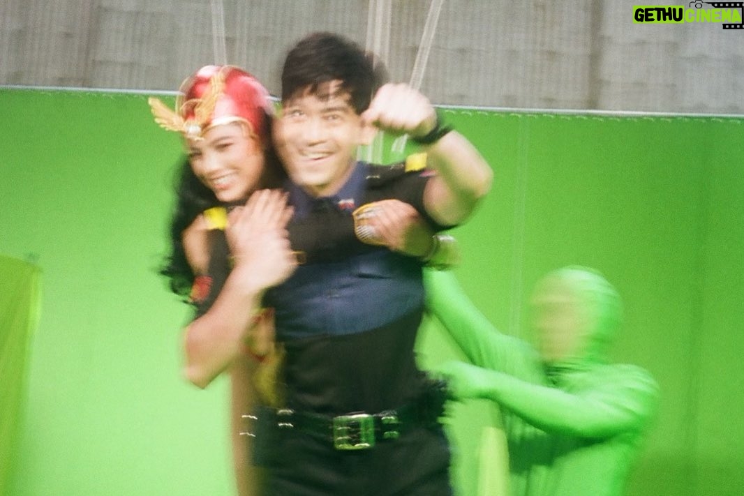 Jane De Leon Instagram - What a journey it's been! Gusto ko pong magpasalamat sa lahat ng bumubuo ng Darna. To JRB, the Directors, staff, crew, utilities and SOs, maraming salamat po sa inyong hardwork, patience at pagpupuyat. Matagumpay nating naipahatid sa ating mga manonood lalo na sa mga kabataan ang laban ni Darna. To my TEAM Family, especially my Manager Tyronne Escalante.. Salamat sa gabay at ala-ala. Thank you ABS-CBN Management & Ravelos Family for trusting in me to portray the iconic role. Ito po ang biggest break ko - it has taught me a lot and has opened new opportunities for me and my family. To my co-artists, thank you for the friendship and camaraderie. Di matatawaran ang mga fun moments and memories we made. Lastly, to my family who've been with me through my ups and downs. I'm doing this for you Mama and Kuya. The effort and sacrifices I poured in every project and opportunity is all for our family. And syempre, di ko pwedeng kalimutan ang mga fans na laging nanjan, nagmamahal at sumusuporta sa lahat ng kaganapan ko. Mahal ko kayo 😘 Hinding-hindi mawawala si Darna, nanjan sya palagi para sa inyong lahat. This is Jane de Leon, see you on the next new and exciting chapter. ❤️