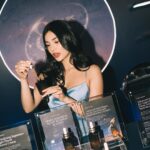 Jane De Leon Instagram - Beauty starts with a magic touch. 💙 @esteelauderph