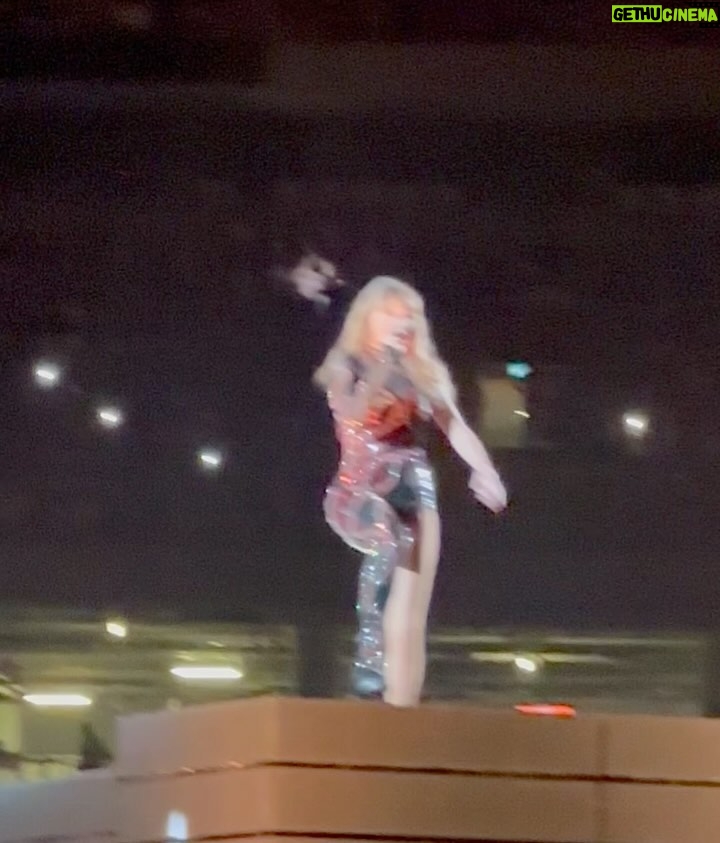Jane De Leon Instagram - After a year of waiting, it finally happened!! I had the incredible opportunity to witness Taylor Swift’s electrifying live on stage performance. Taylor and her music were both enchanting. It was surreal. Nakakaiyak and overwhelming at the same time. 🥹✨💓 The process wasn’t easy coz I went through so many challenges before finally getting on board. It was all sweat and tears. Despite the hardships, I am grateful for the lessons learned and the growth experienced. Grateful too to my concert buddy, my bestfriend @ellemendoza_ for navigating these obstacles by my side. Sharing my ERAS Tour concert experience in Singapore with you was truly special. 🥰💜 National Stadium, Singapore