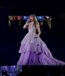 Jane De Leon Instagram - After a year of waiting, it finally happened!! I had the incredible opportunity to witness Taylor Swift’s electrifying live on stage performance. Taylor and her music were both enchanting. It was surreal. Nakakaiyak and overwhelming at the same time. 🥹✨💓 The process wasn’t easy coz I went through so many challenges before finally getting on board. It was all sweat and tears. Despite the hardships, I am grateful for the lessons learned and the growth experienced. Grateful too to my concert buddy, my bestfriend @ellemendoza_ for navigating these obstacles by my side. Sharing my ERAS Tour concert experience in Singapore with you was truly special. 🥰💜 National Stadium, Singapore