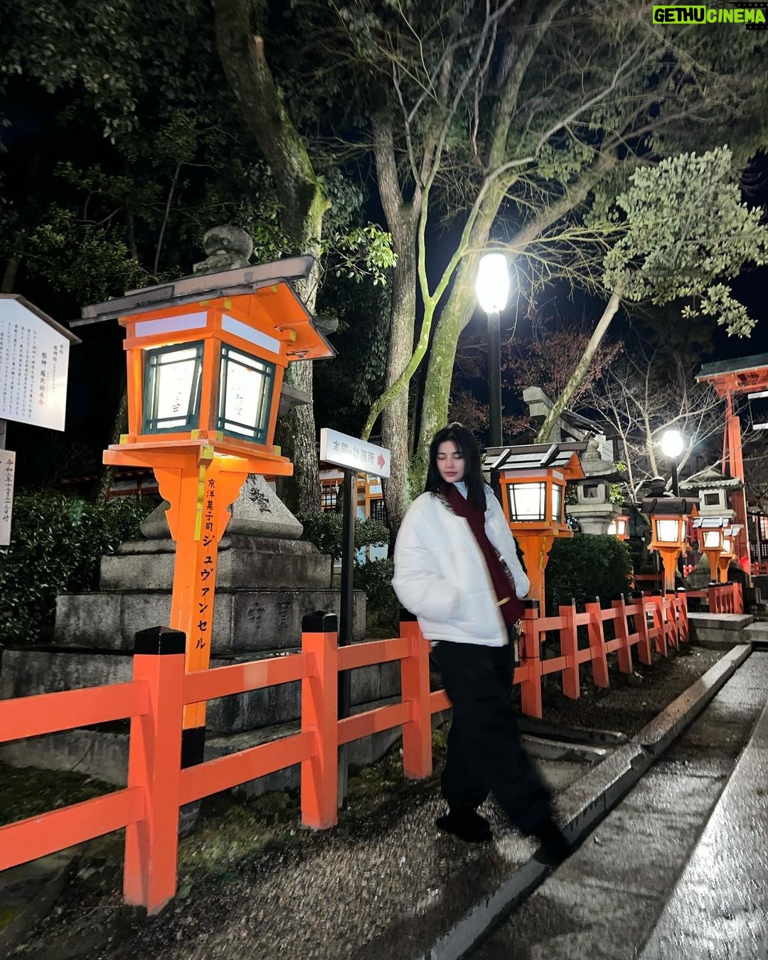 Jane De Leon Instagram - A magical night in Kyoto 🏮 Kyoto, Japan