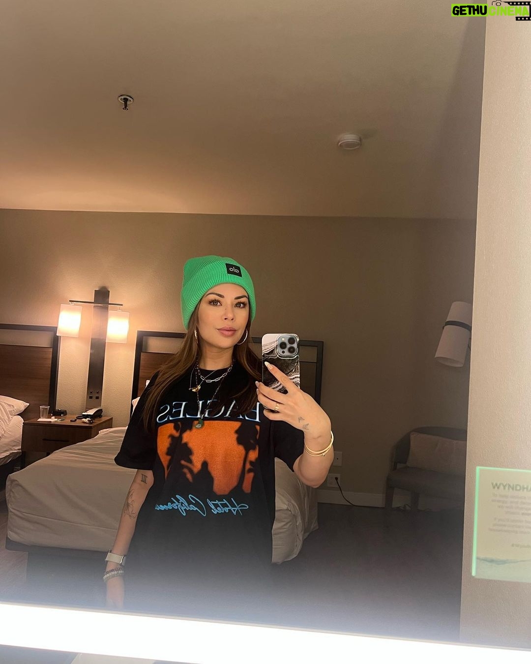 Janel Parrish Instagram - Mirror pics: a series