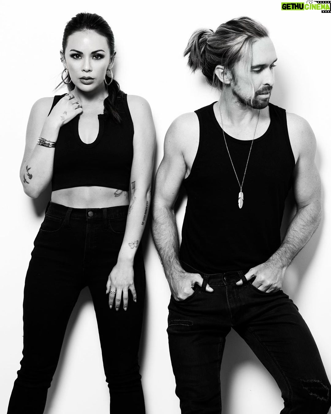 Janel Parrish Instagram - Another sneak peek from our fun little #sydneyvsseanfilm shoot with our fave @glennnutley ✨ can’t wait to share more with you on this film soon 😜