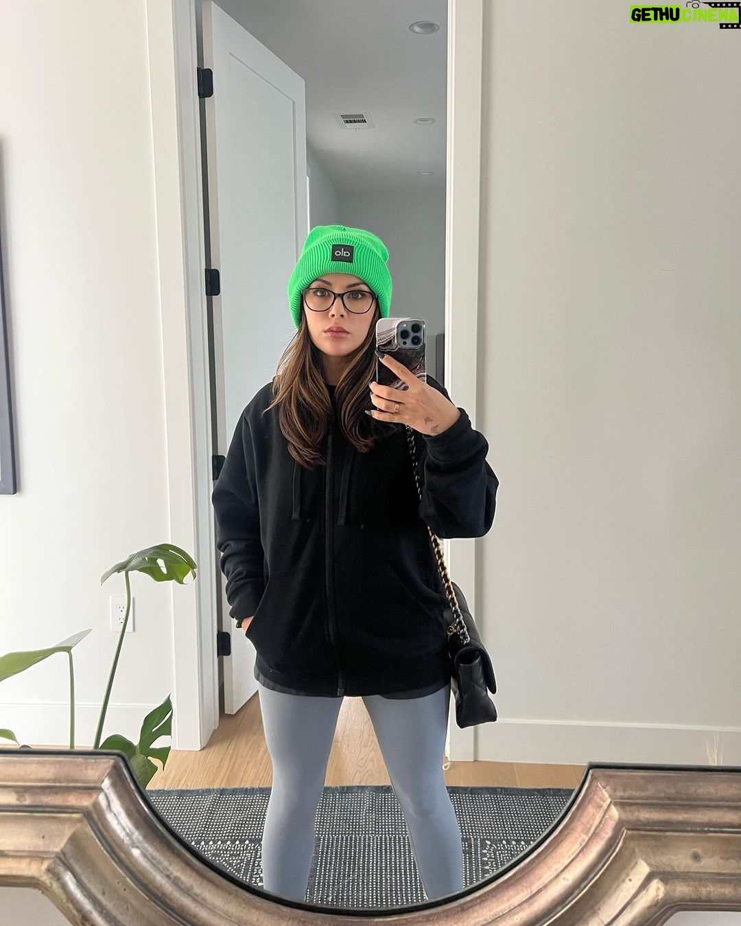 Janel Parrish Instagram - Mirror pics: a series