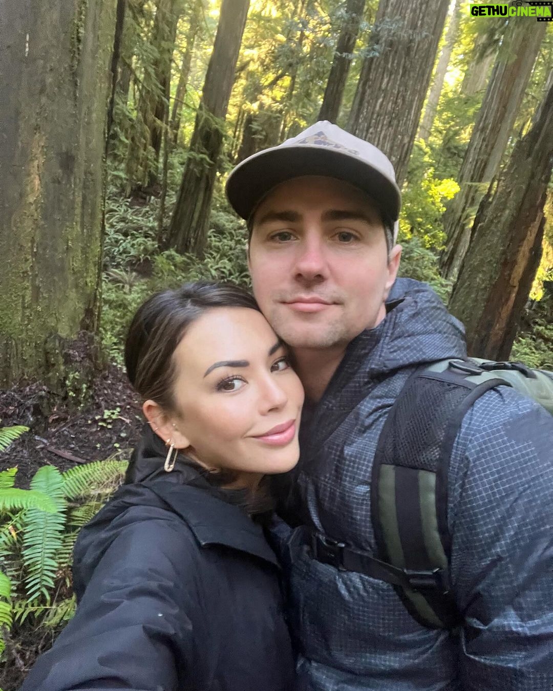 Janel Parrish Instagram - Ringing in Lunar New Year with a kiss 🐉