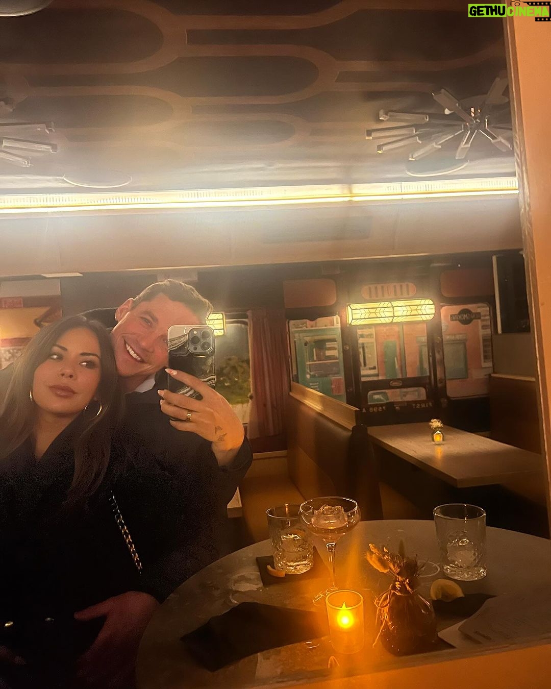 Janel Parrish Instagram - Cheers to 2023. Lots of wine, passion projects, joy, and love. Ready for you, 2024 💫