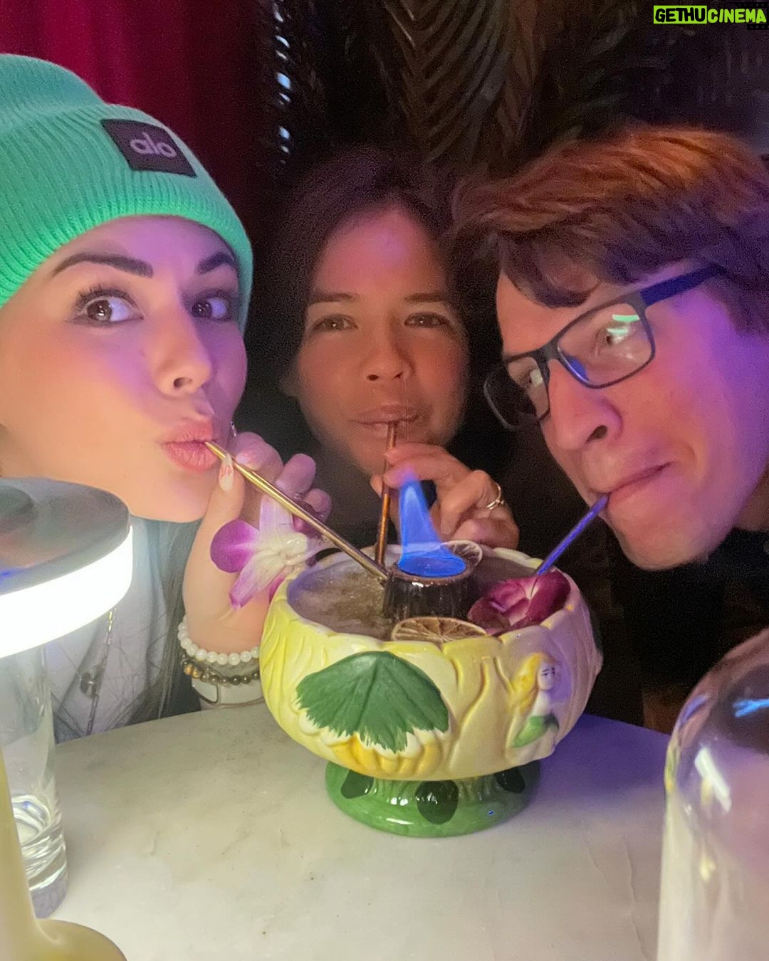 Janel Parrish Instagram - Cheers to 2023. Lots of wine, passion projects, joy, and love. Ready for you, 2024 💫