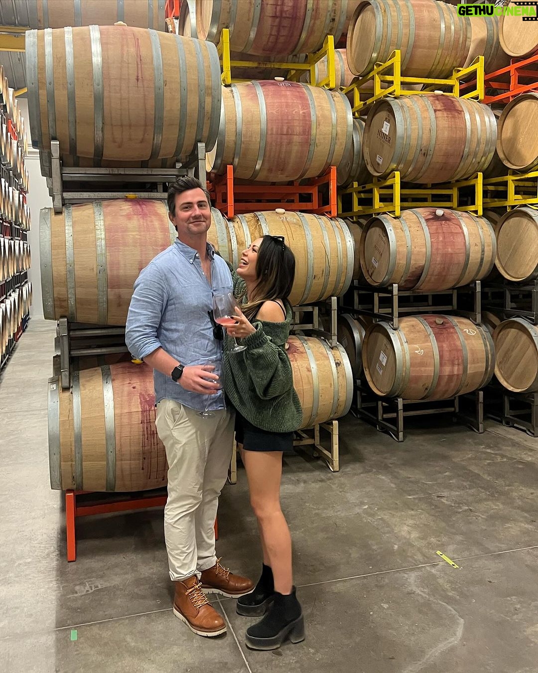 Janel Parrish Instagram - Cheers to 2023. Lots of wine, passion projects, joy, and love. Ready for you, 2024 💫