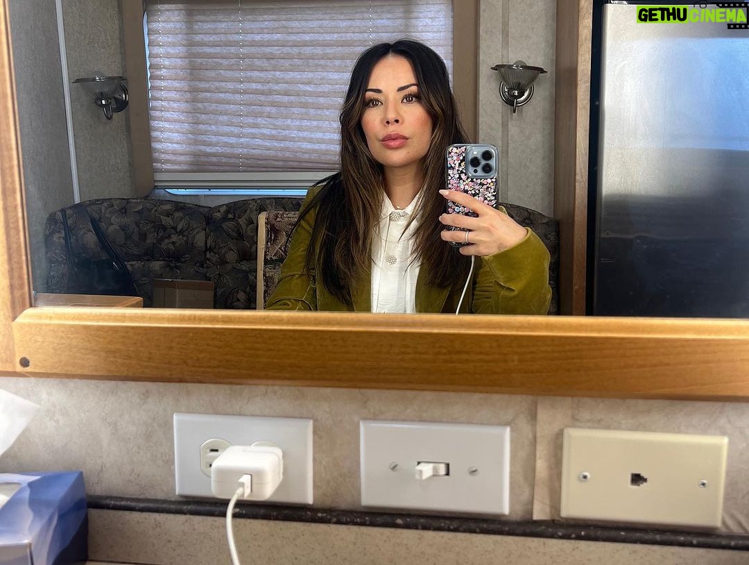 Janel Parrish Instagram - Now that the strike is over, I wanted to share this sweet experience I had filming with the best people. Never Been Chris’d is out in the world now on @hallmarkchannel 🤍 working with these angels was truly the best part 🤍