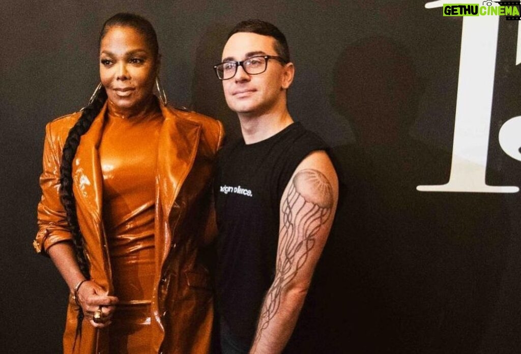 Janet Jackson Instagram - The show was INCREDIBLE!!! You really outdid yourself with this collection! I’m SO proud of you Christian! 😘😘😘 Happy 15th anniversary! Clothes: @csiriano New York, New York