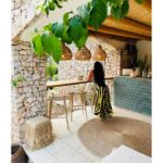 Janet Jackson Instagram - We rounded out our summer vacation at the breathtaking @Tenuta_Negroamaro in Puglia, Italy. The hotel grounds are so peaceful & relaxing and it’s such a blessing to be able to spend quality time with my baby 🥰 (Swipe for more) 📷: me 🫣