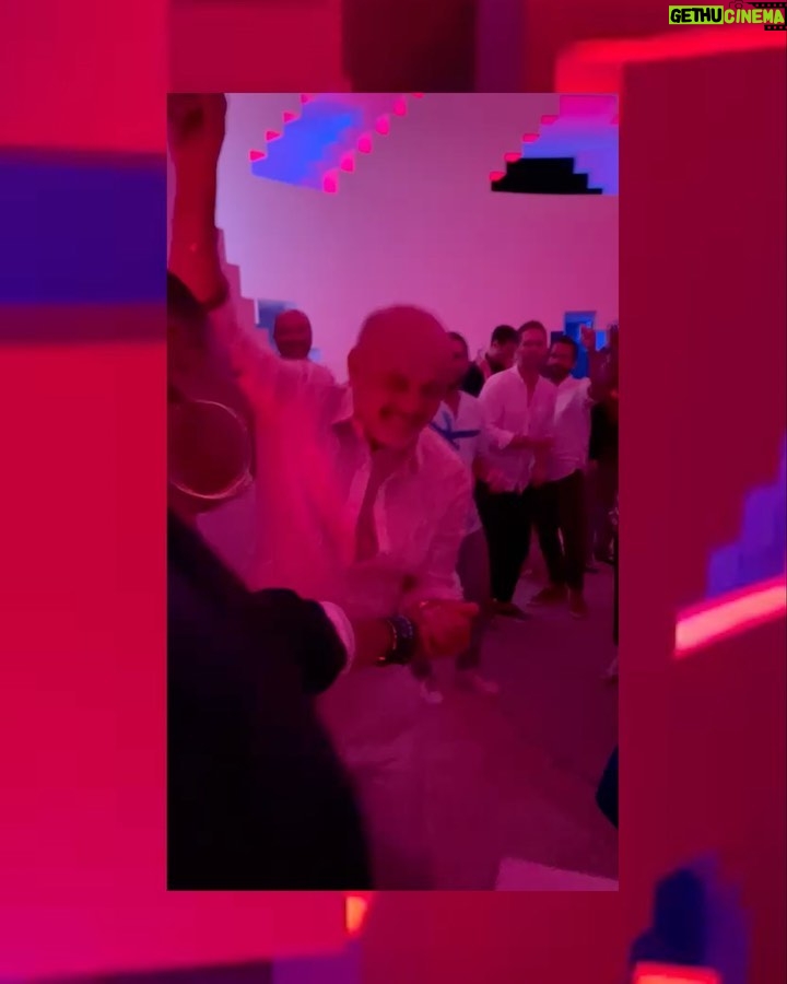 Janet Jackson Instagram - Christian Louboutin knows how to throw a great party (swipe for more) 🎥: @chrisriosbeauty Melides, Setubal, Portugal