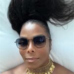 Janet Jackson Instagram - I visited @asasoltan’s wonderful boutique today! It was full of gorgeous kaftans, sexy jewelry, amazing crystals and more…..your girl left with several bags! 😉♥️ @asakaftans