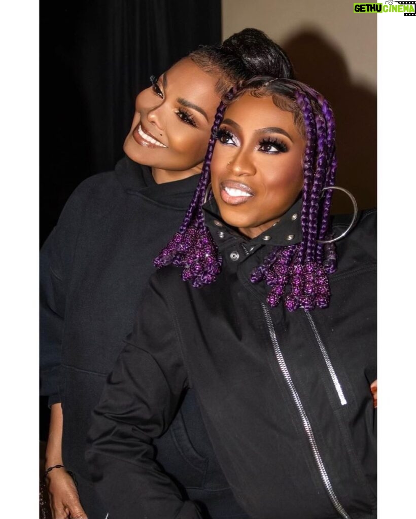 Janet Jackson Instagram - I wish I could be with you tonite, watching your amazing show and bein’ our silly selves. Have an incredible BDAY 😘😘😘 love you Jack.