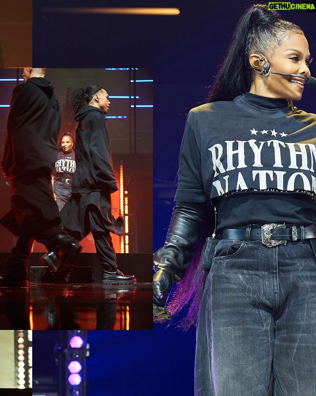 Janet Jackson Instagram - ✊🏽…see u tonight Kansas City! #TogetherAgainTour 🫶🏽 (swipe for more…) 📸: @solaimanfazel Wardrobe: @givenchy Boots: @givenchy Makeup: @prestonmakeup Hair: @cassidyblaine90046hair Styling: @laurelthomson_style T-Mobile Center