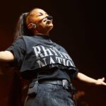 Janet Jackson Instagram - ✊🏽…see u tonight Kansas City! #TogetherAgainTour 🫶🏽 (swipe for more…) 📸: @solaimanfazel Wardrobe: @givenchy Boots: @givenchy Makeup: @prestonmakeup Hair: @cassidyblaine90046hair Styling: @laurelthomson_style T-Mobile Center