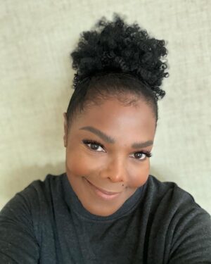 Janet Jackson Instagram - It’s been fun reminiscing with u this week. There was a lot to be grateful for and still so much to celebrate. In the meantime, it feels so good to be back home in the states to prep for the NorCal and @onemusicfest shows in October. Can’t wait to see you!
