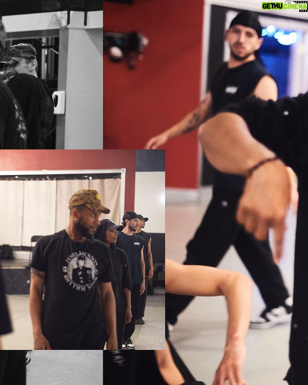 Janet Jackson Instagram - Hey u guys! Been busy rehearsing for #TogetherAgainTour with my babies @_thekidz 🫶🏽 Can’t wait to see u in 3 days at @hardrockholly 📸: @solaimanfazel