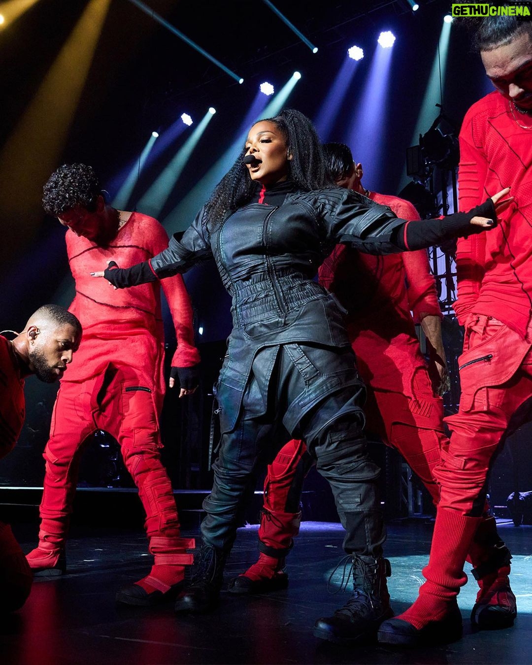 Janet Jackson Instagram - Can’t wait to see u guys in Houston at World AIDS Day on December 1.