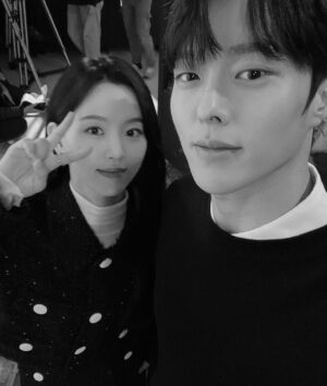 Jang Ki-yong Instagram - 곧 6부에서 만나요 (feat.베프 혜선)
