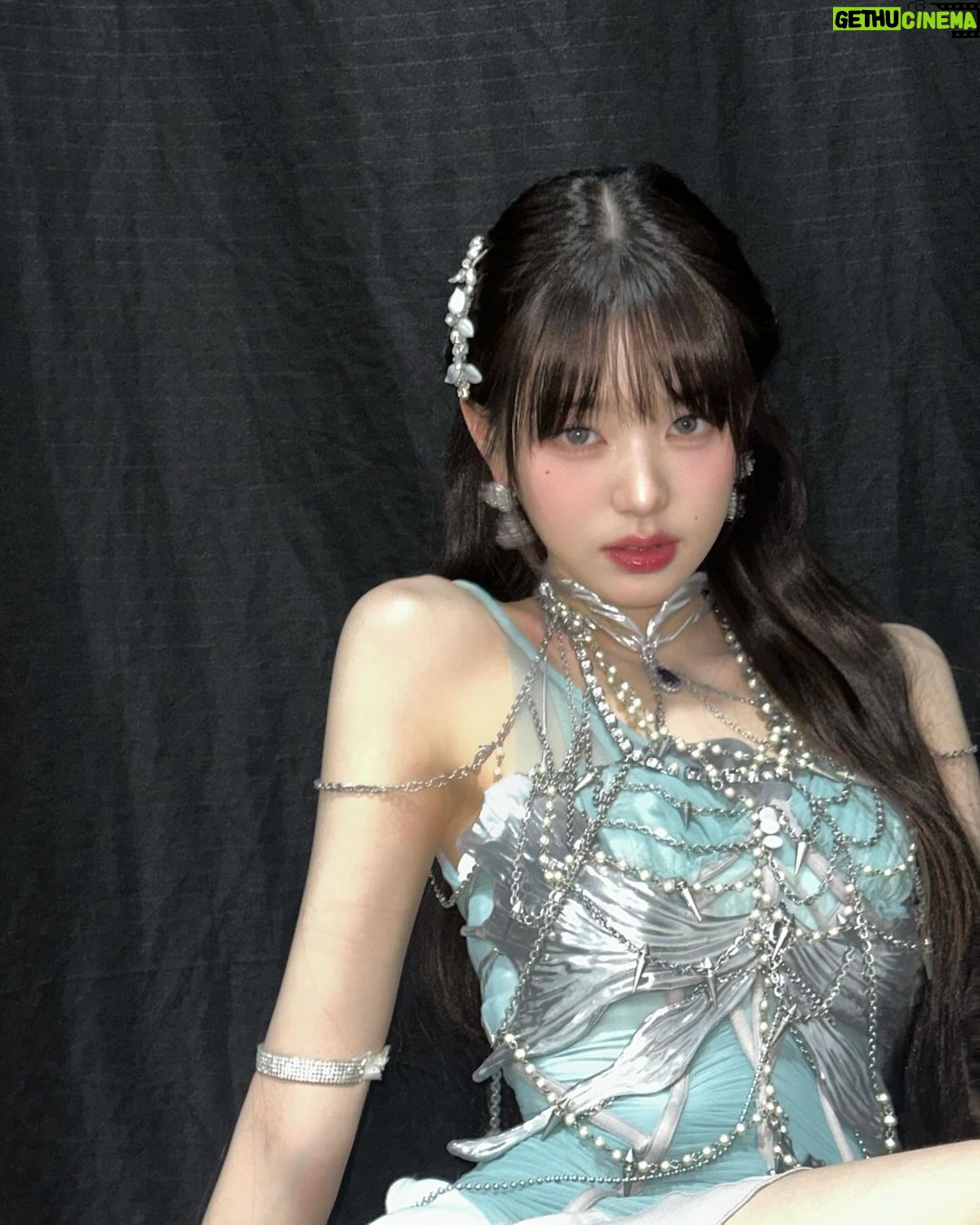 Jang Won-young Instagram - ππ§π»ββοΈπͺΈππ€