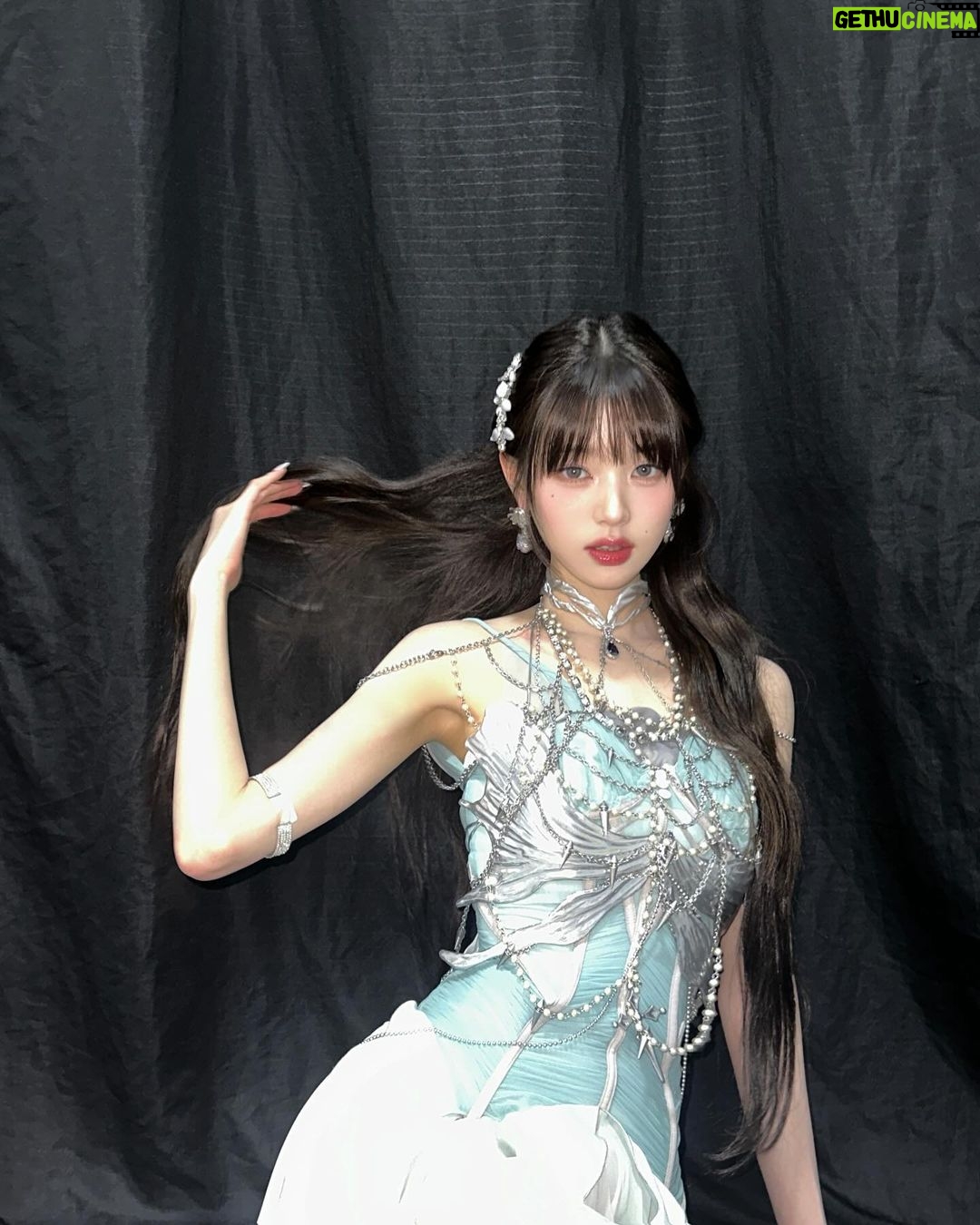 Jang Won-young Instagram - ππ§π»ββοΈπͺΈππ€