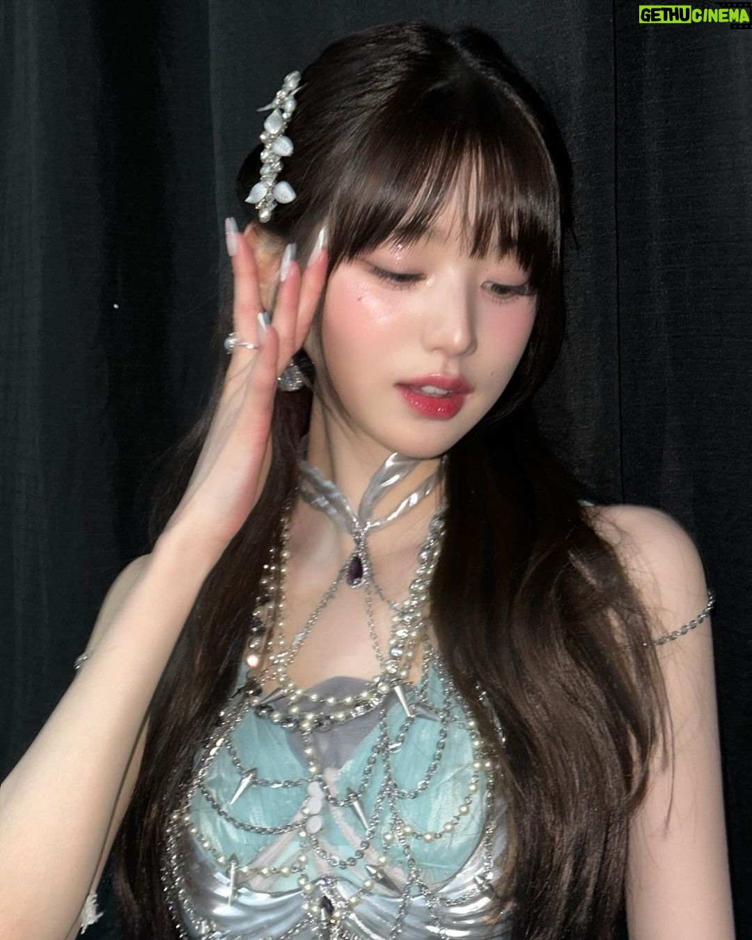 Jang Won-young Instagram - ππ§π»ββοΈπͺΈππ€