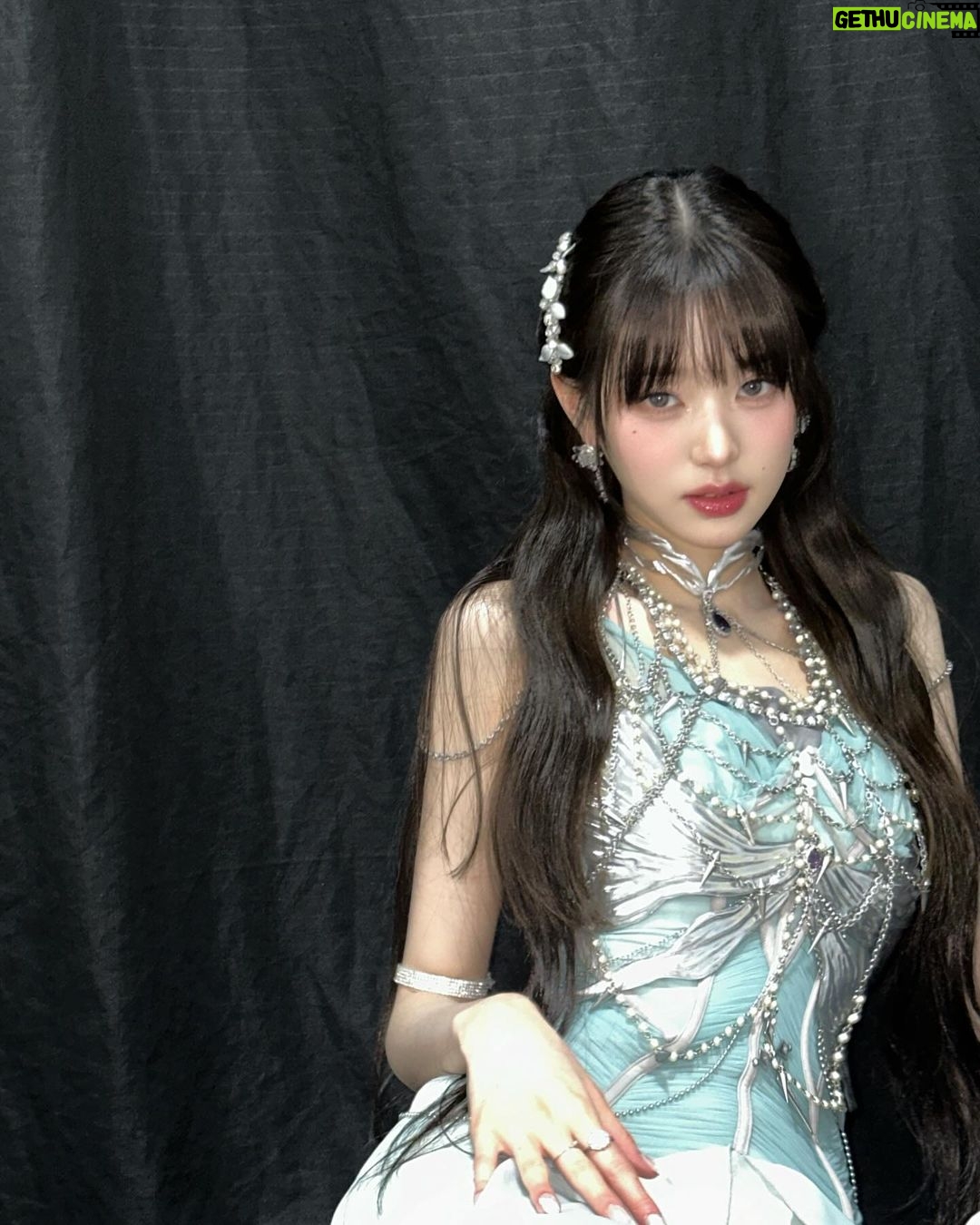 Jang Won-young Instagram - ππ§π»ββοΈπͺΈππ€