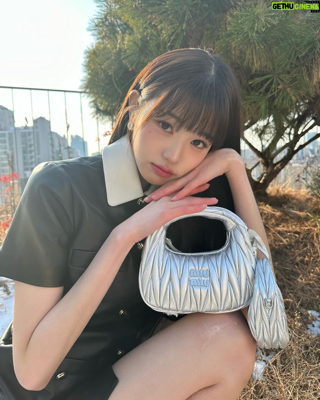 Jang Won-young Instagram - The last day of the year with @miumiu🤍✨✨ #MiuMiuHoliday
