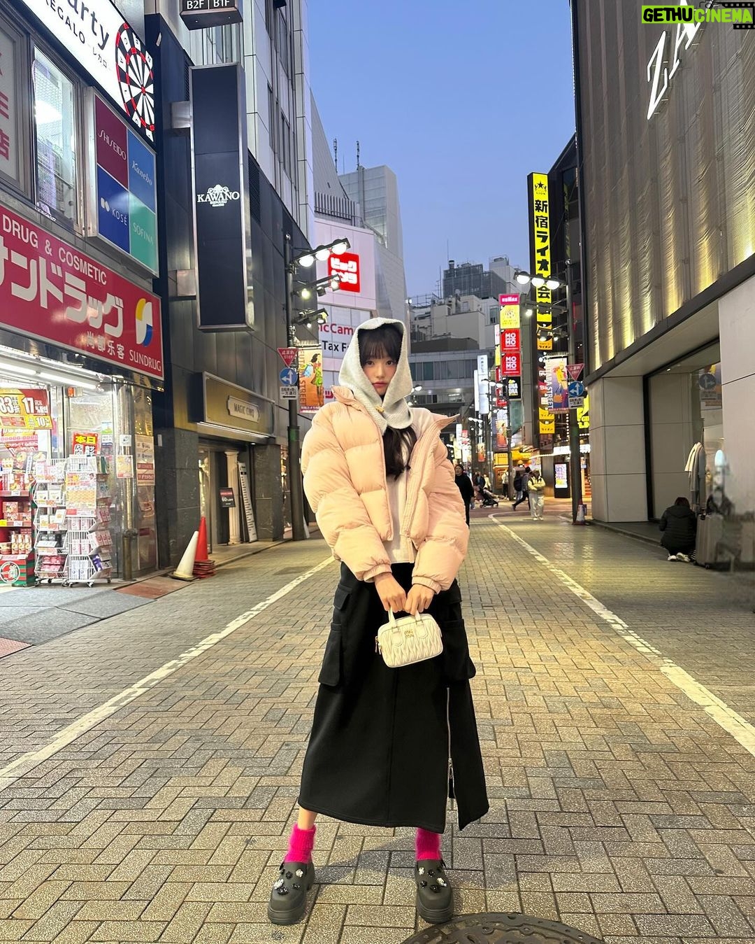 Jang Won-young Instagram - Merry Christmas🎄♥️Hohoho🎅🏻