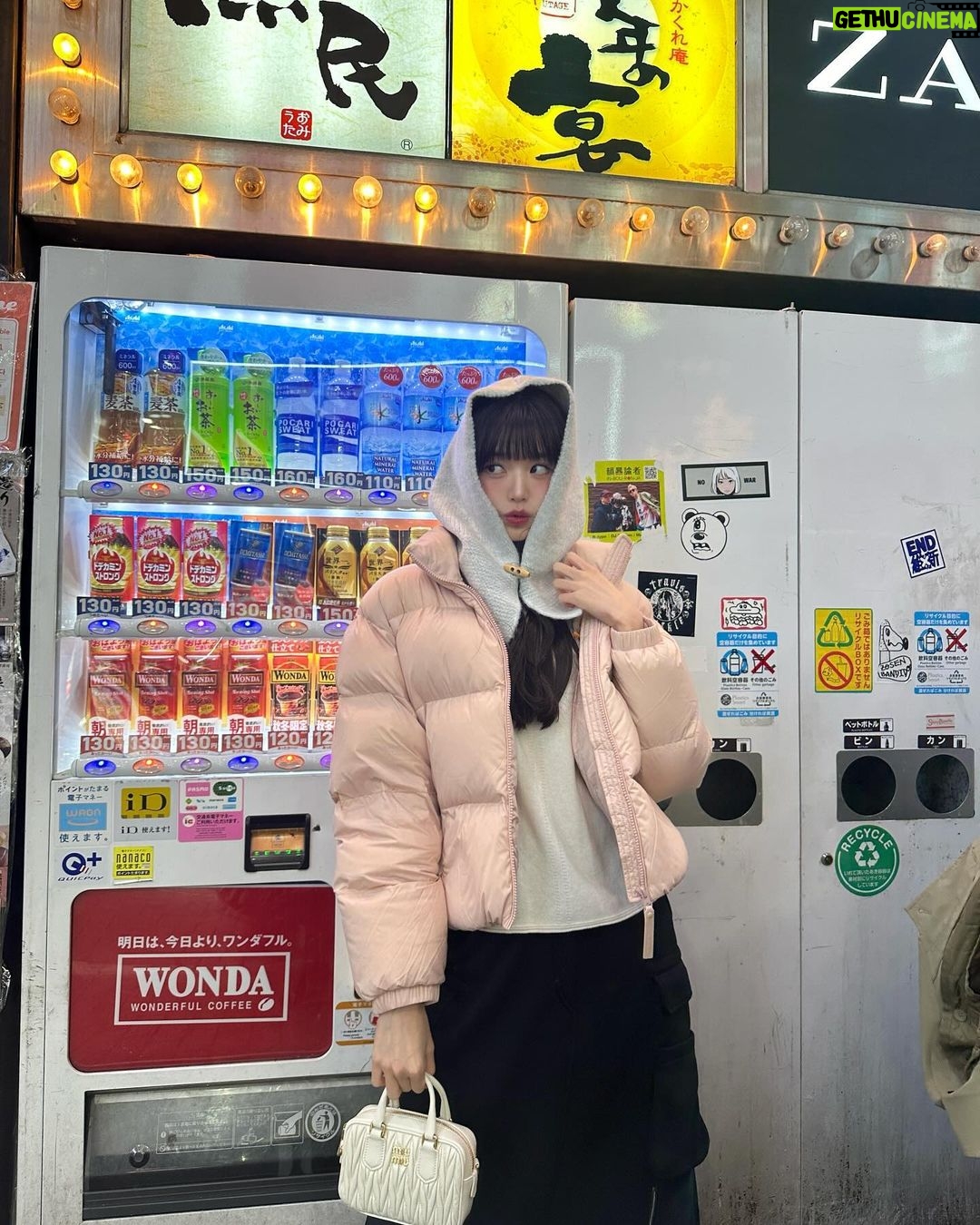 Jang Won-young Instagram - Merry Christmas🎄♥️Hohoho🎅🏻