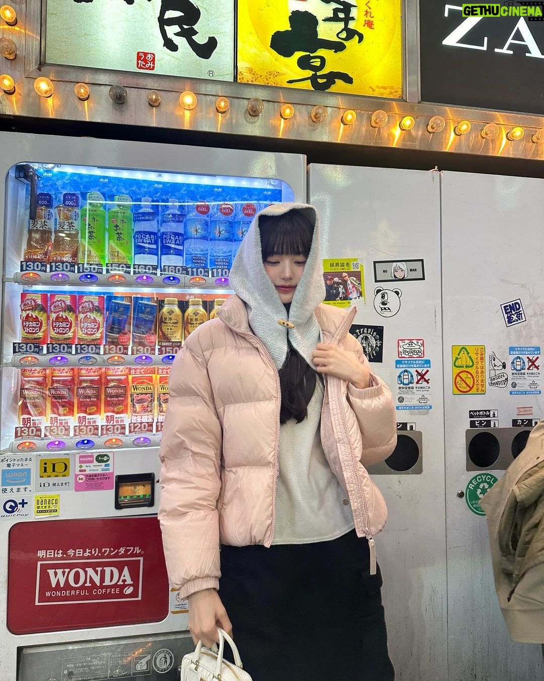 Jang Won-young Instagram - Merry Christmas🎄♥️Hohoho🎅🏻
