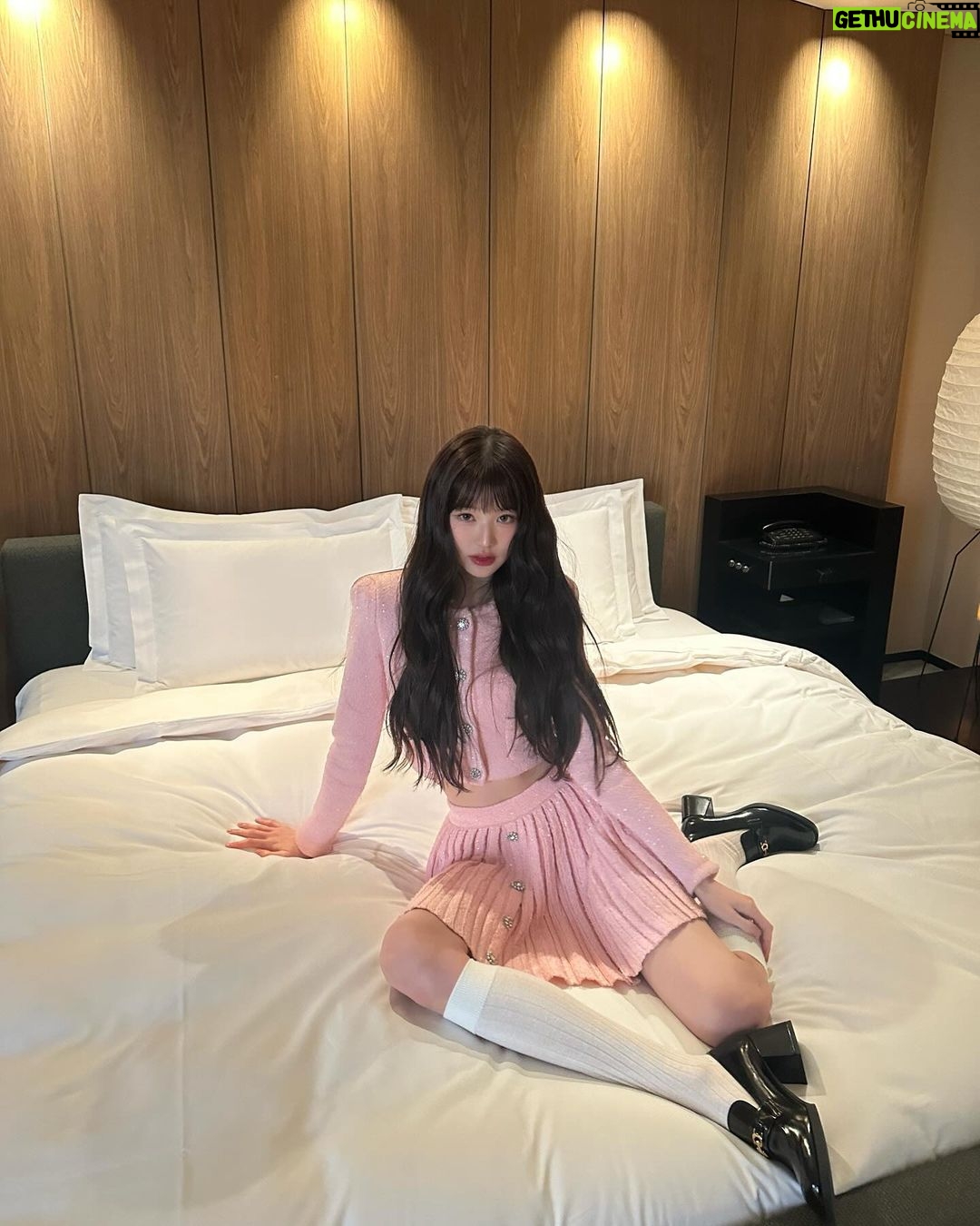 Jang Won-young Instagram - ๐
๐งก๐โจ