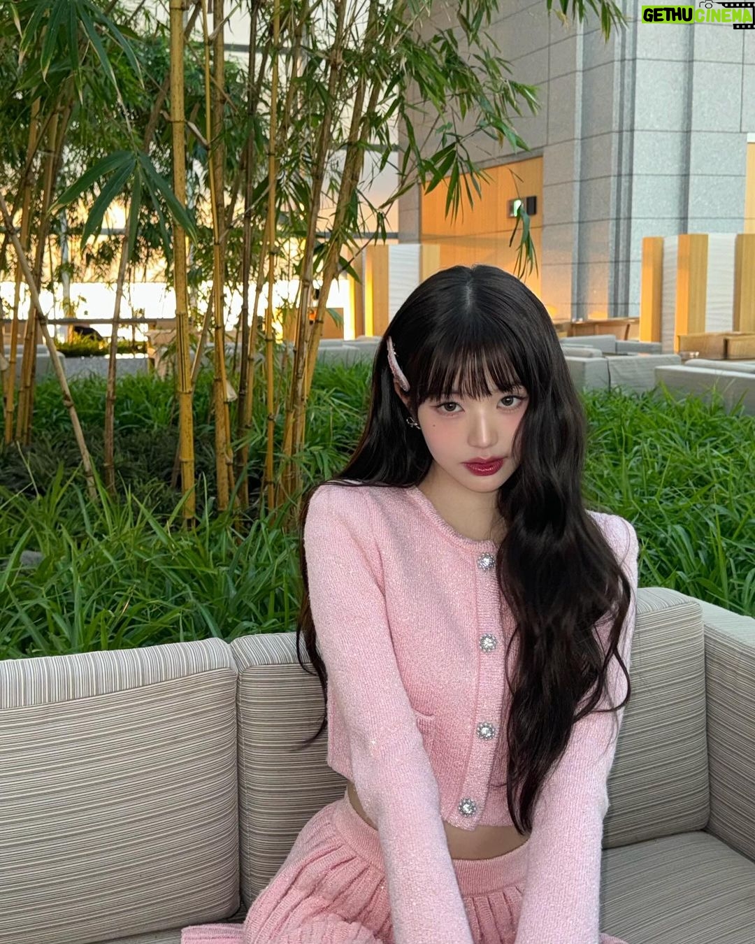Jang Won-young Instagram - Pink never goes wrongππππ§ββοΈππ