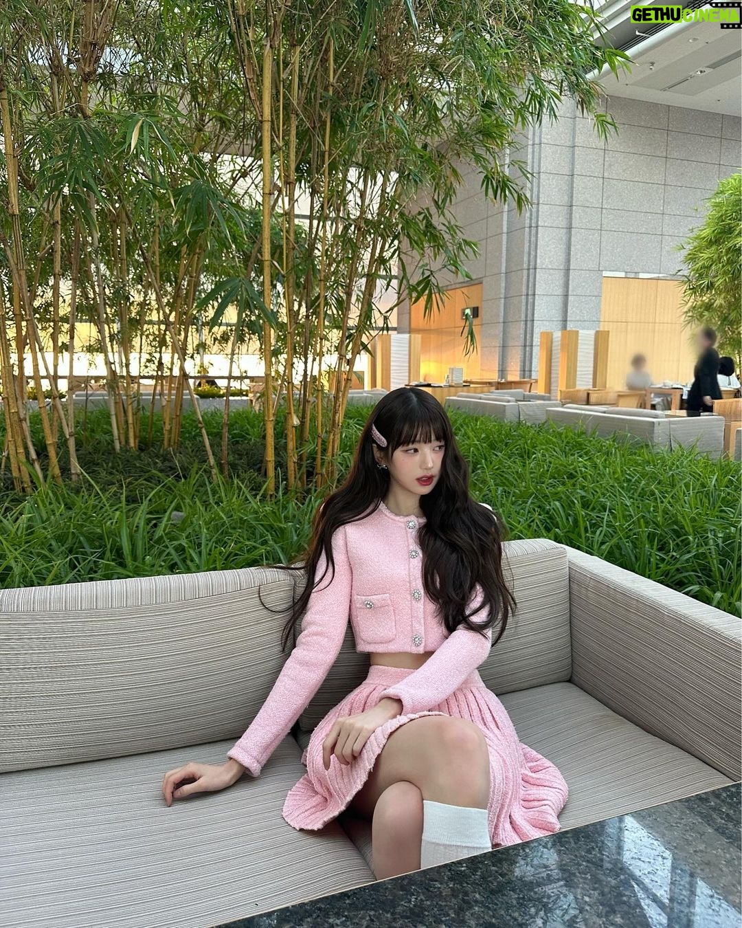 Jang Won-young Instagram - Pink never goes wrongππππ§ββοΈππ