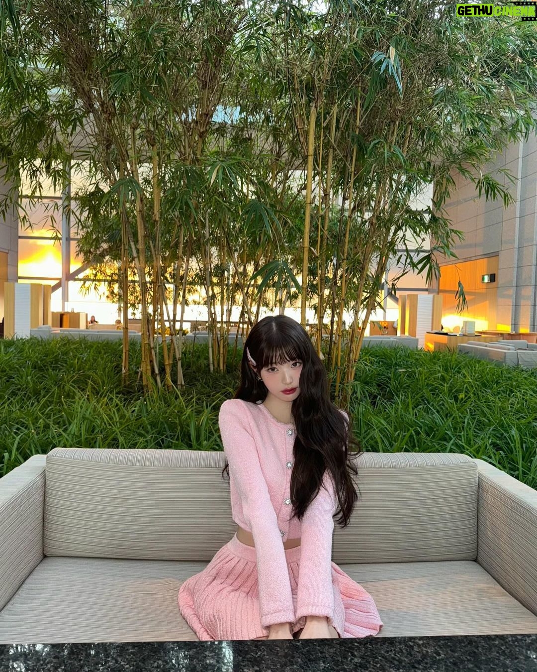 Jang Won-young Instagram - Pink never goes wrongππππ§ββοΈππ