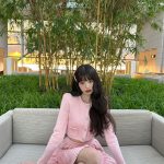 Jang Won-young Instagram - Pink never goes wrong💗💓👙🧞‍♀️👛💕