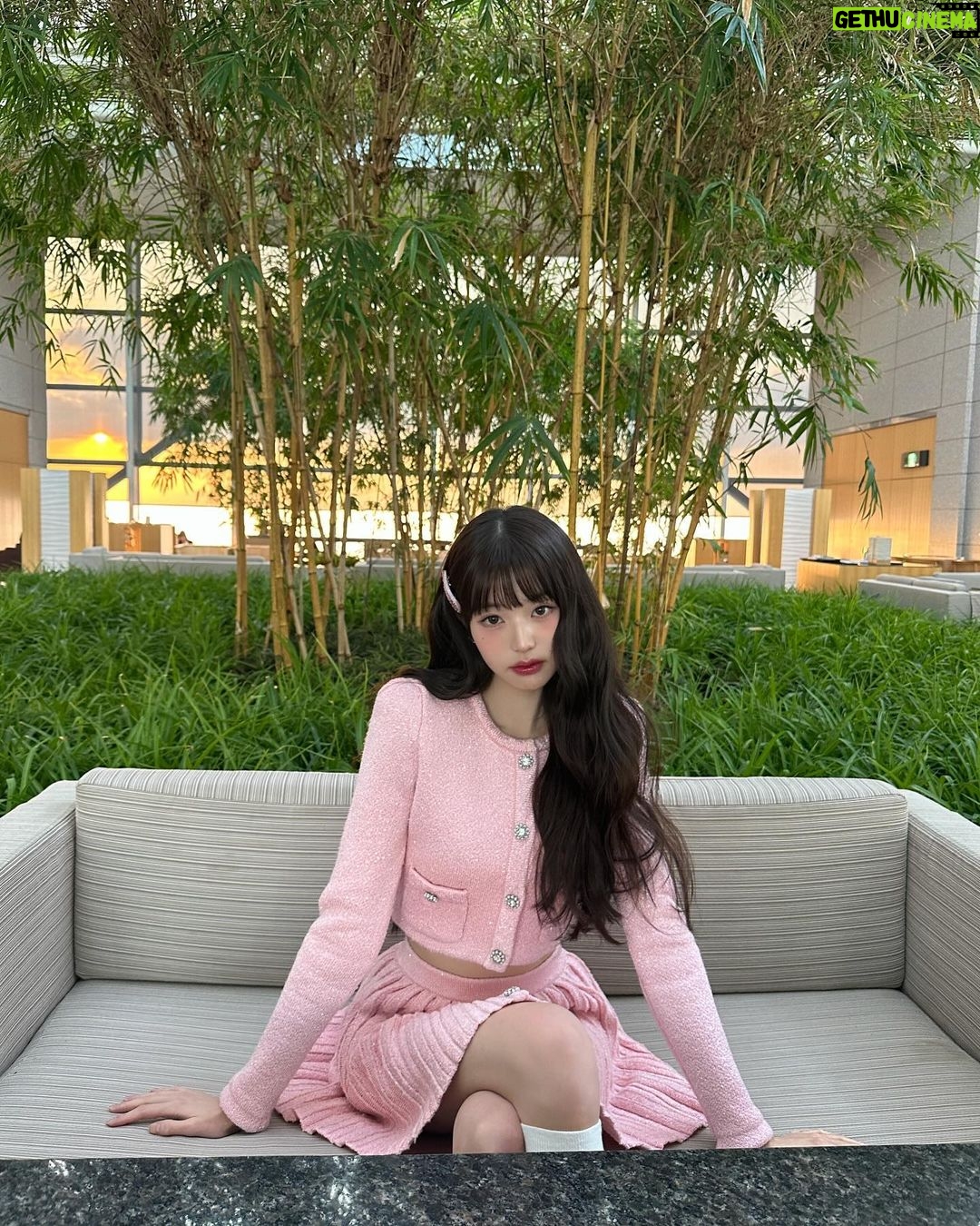 Jang Won-young Instagram - Pink never goes wrongππππ§ββοΈππ
