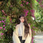 Jang Won-young Instagram - Feeling the winter vibe with @sjsjofficial🖤🌬 #SJSJx장원영 🤍 Los Angeles, California