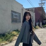Jang Won-young Instagram - Feeling the winter vibe with @sjsjofficial🖤🌬 #SJSJx장원영 🤍 Los Angeles, California