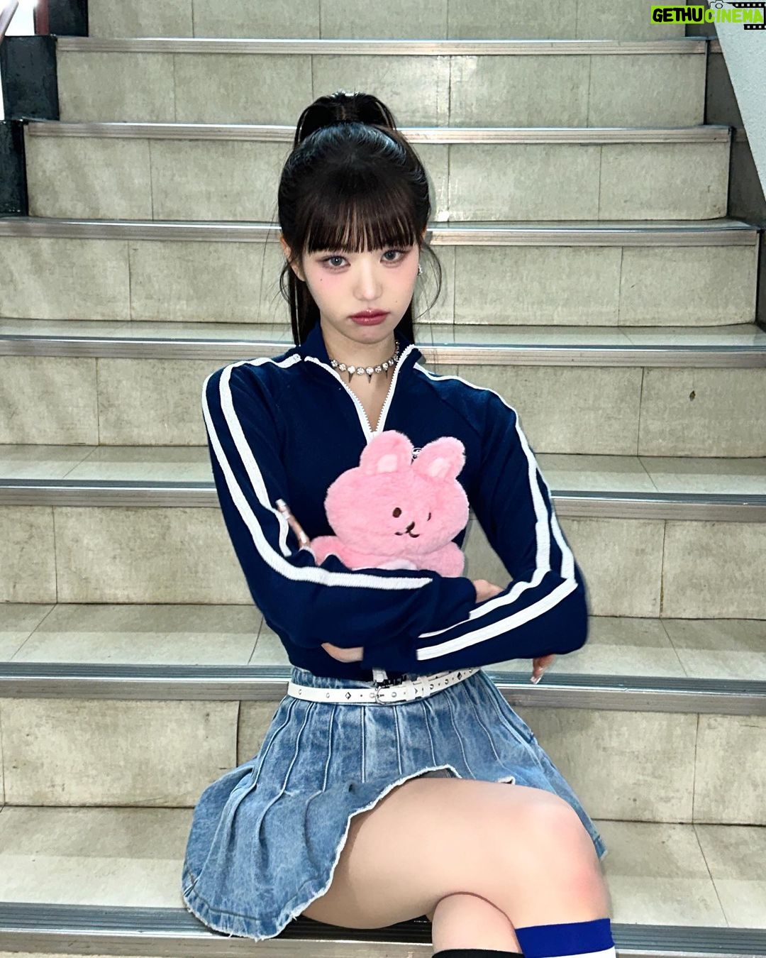 Jang Won-young Instagram - Say goodbye to my Baddie🧸🎀✨